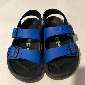 Kids size 31 Birkenstock. Worn less than 5 times.